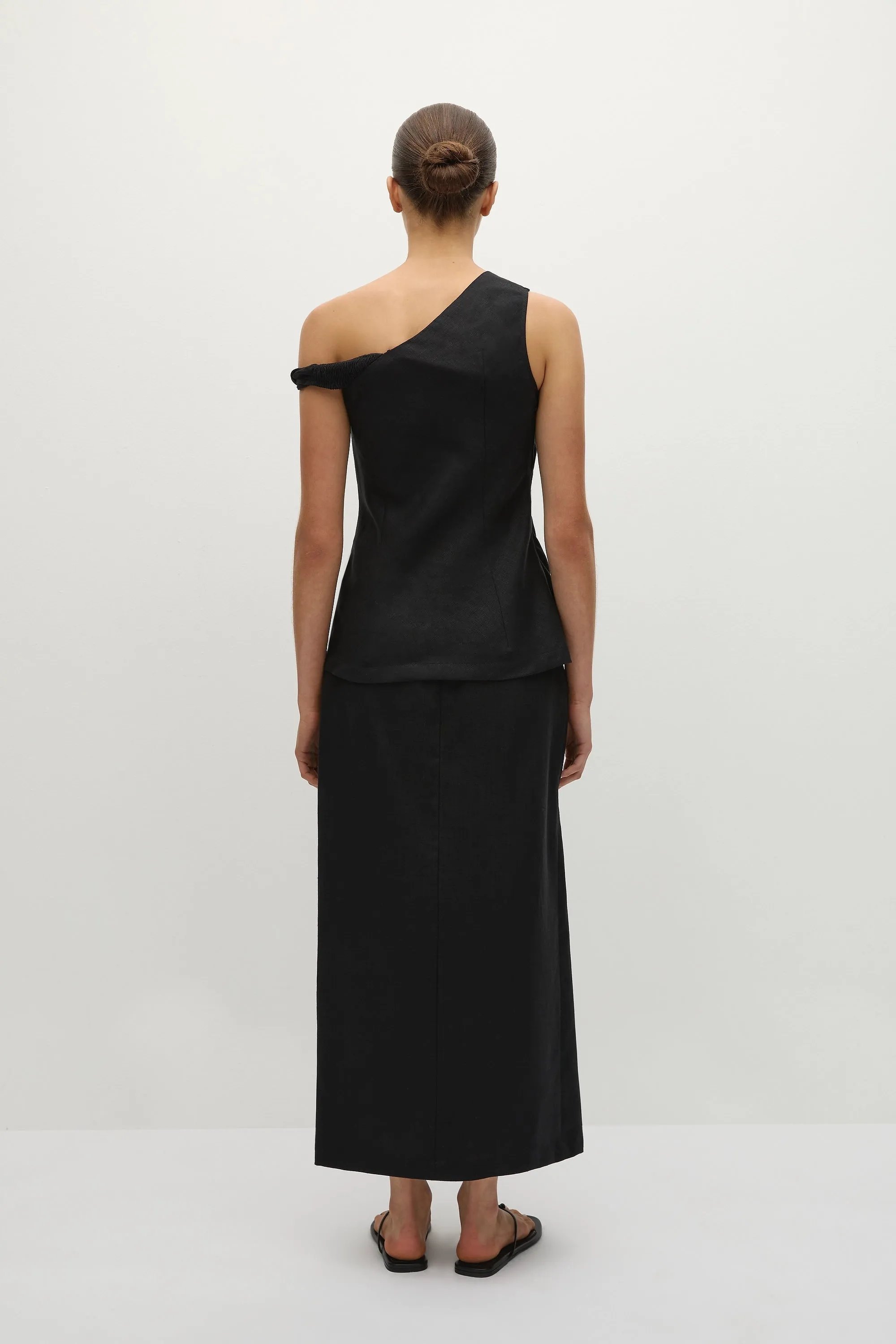 Suis Skirt Black