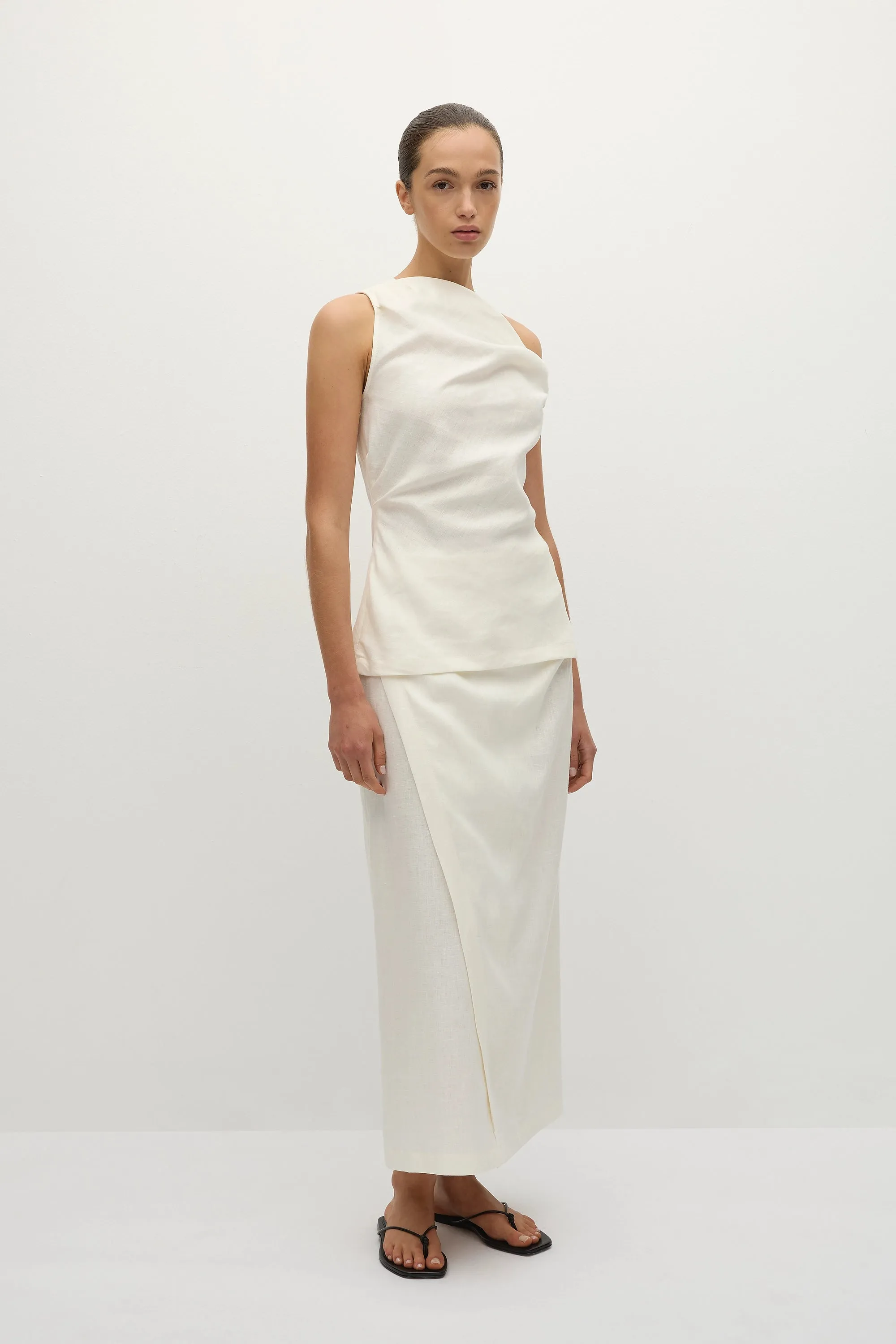 Suis Skirt White