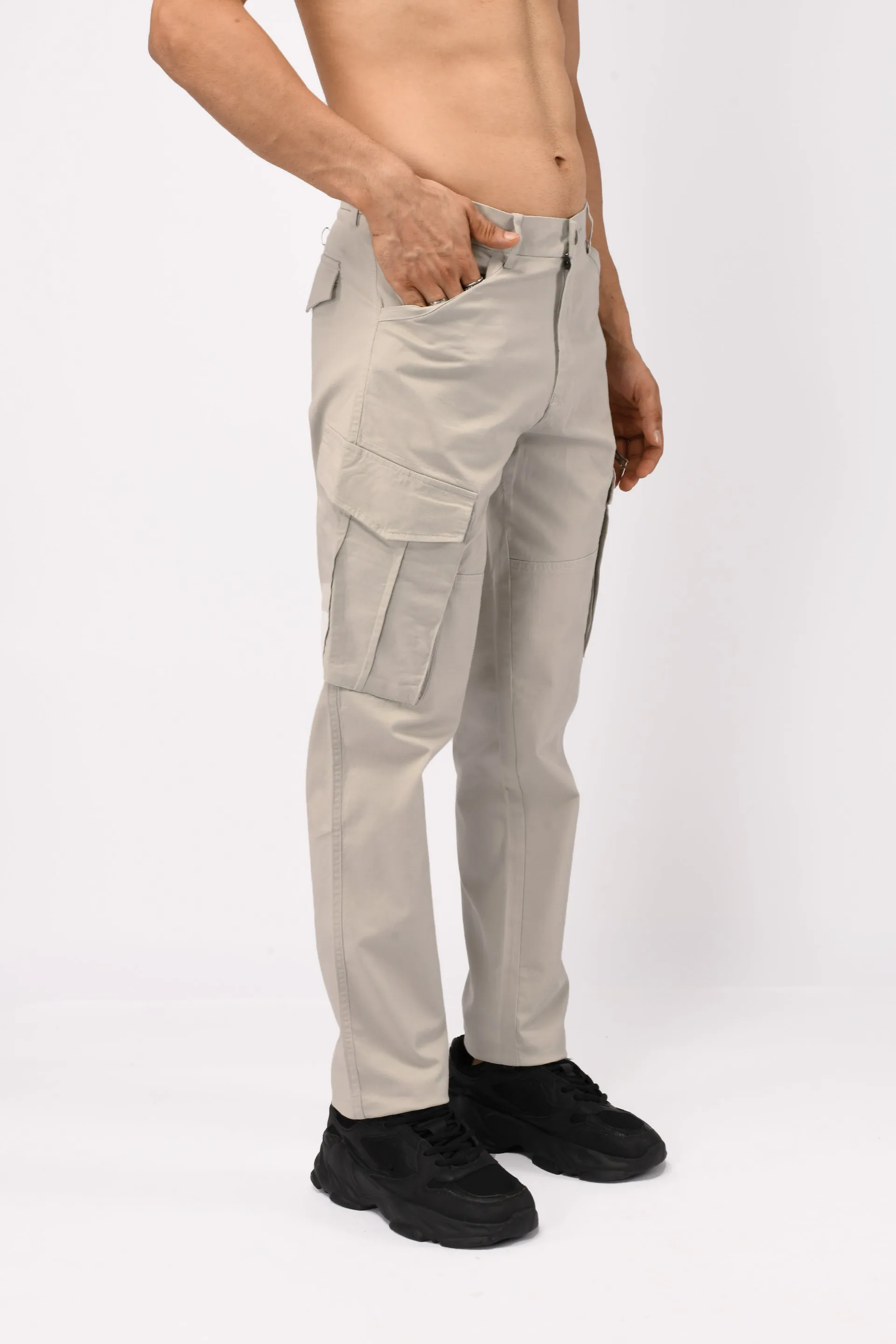 UTILITY ZIP CARGO PANTS IN LIGHT GREY
