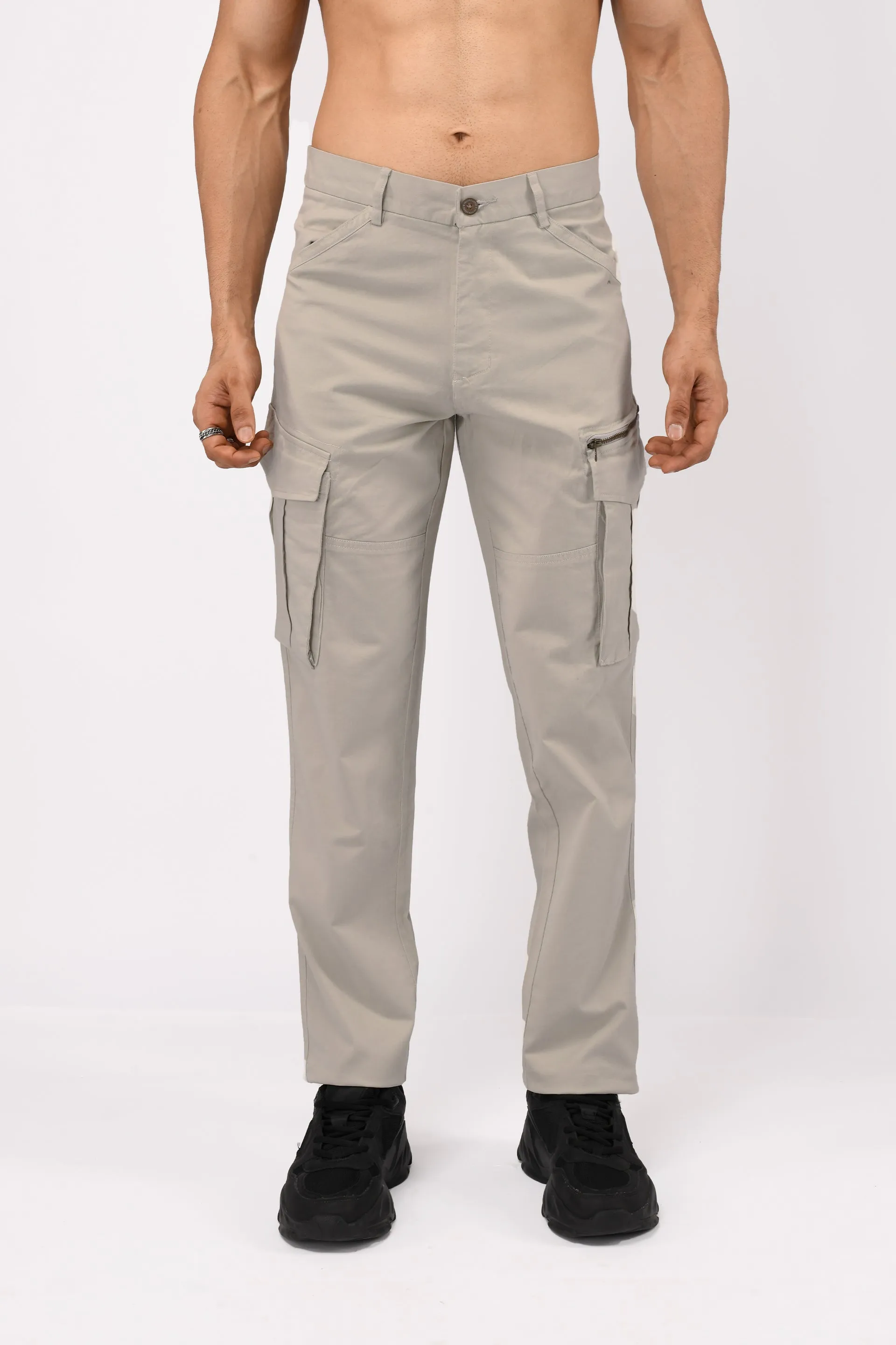 UTILITY ZIP CARGO PANTS IN LIGHT GREY