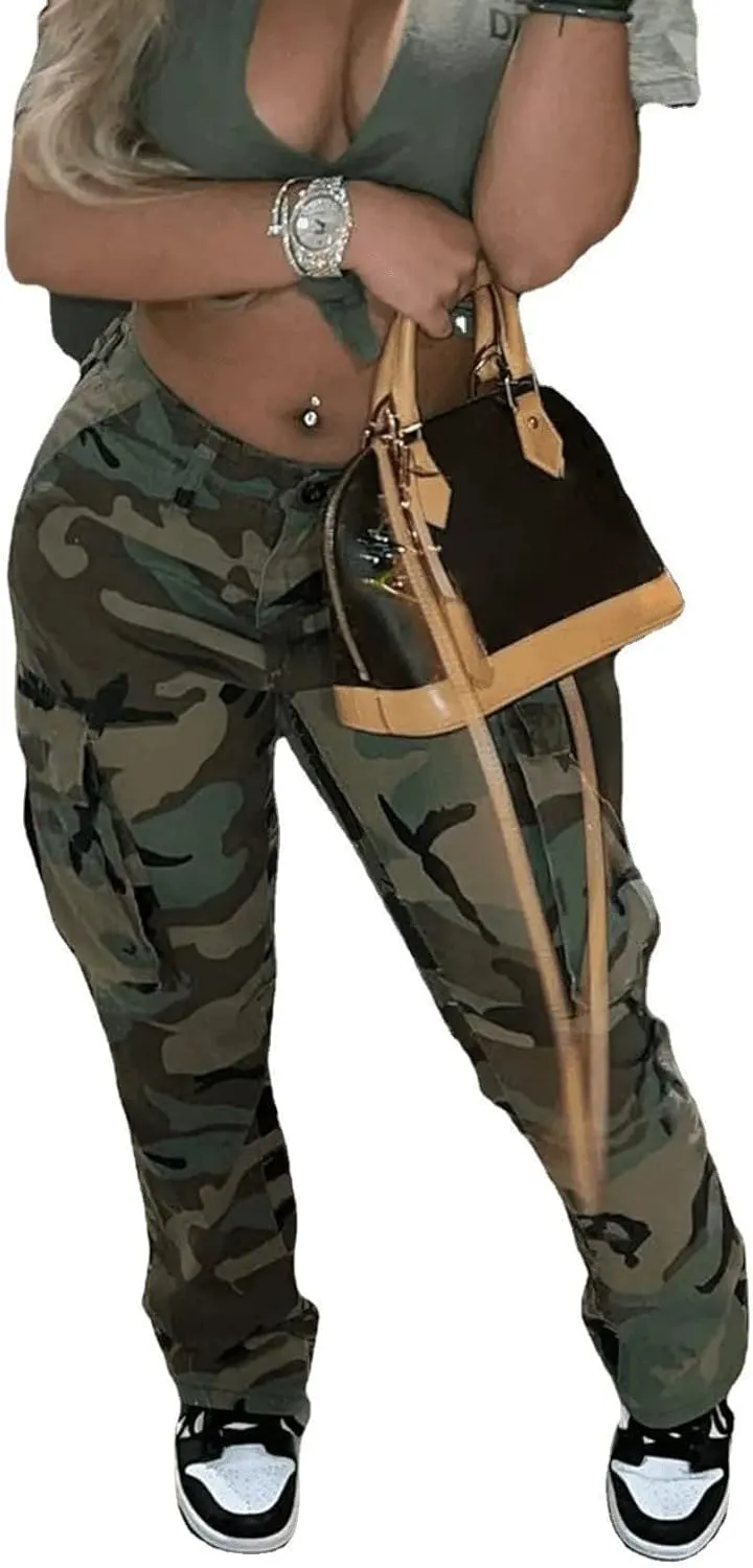 Vakkest Women's Oversized Camo Cargo Pants Jogger Trousers Workout Sweatpants Camouflage Army Fatigue with Pockets